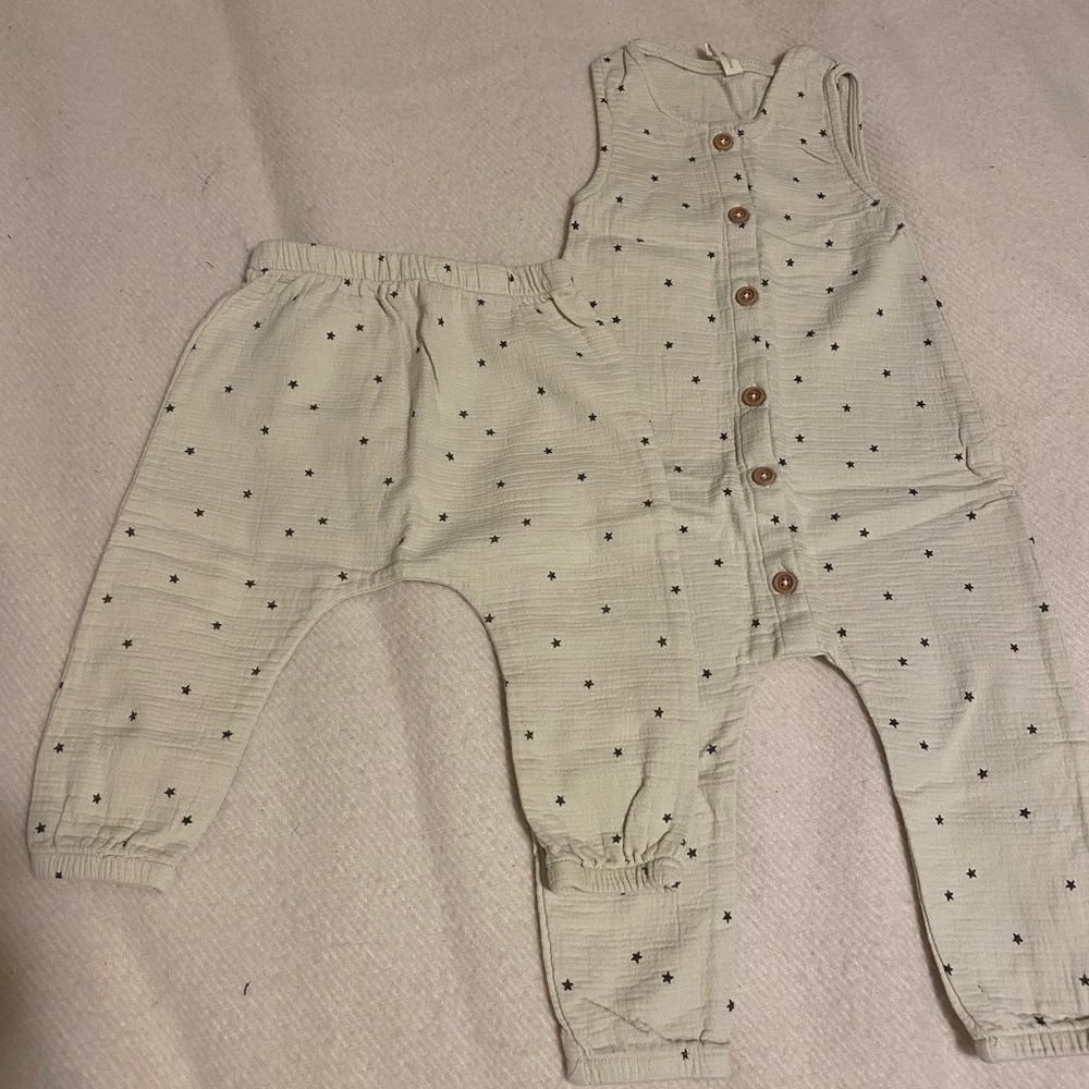 Quincy Mae Star Print Set | Mixed Sizes 6–12 & 12–18M | Gender Neutral